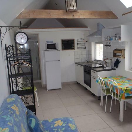 Appartement Studio à Colline-Beaumont Extérieur photo